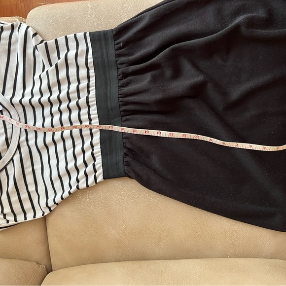 Dress - Picture 3 of 6